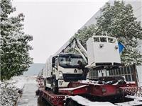 漫天風雪中的出征